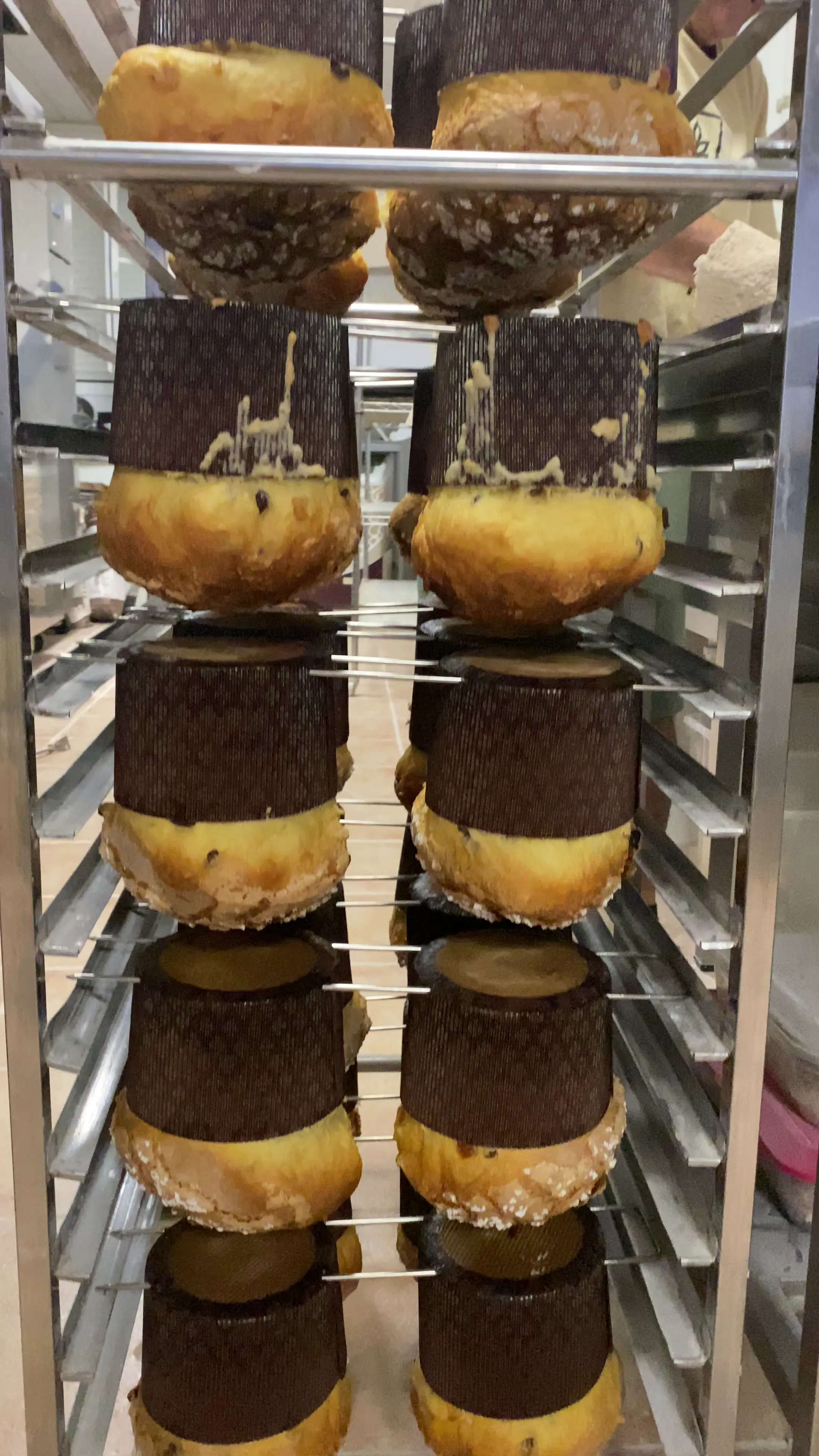 Panettone horneado boca abajo